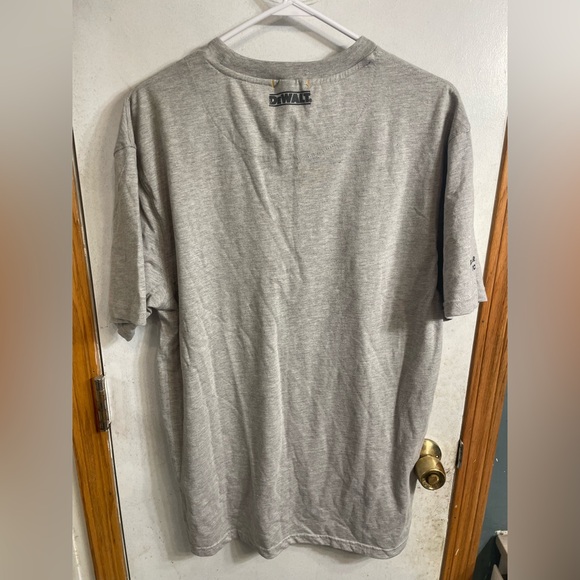 DeWalt T-shirt size Large NWT - Picture 5 of 6